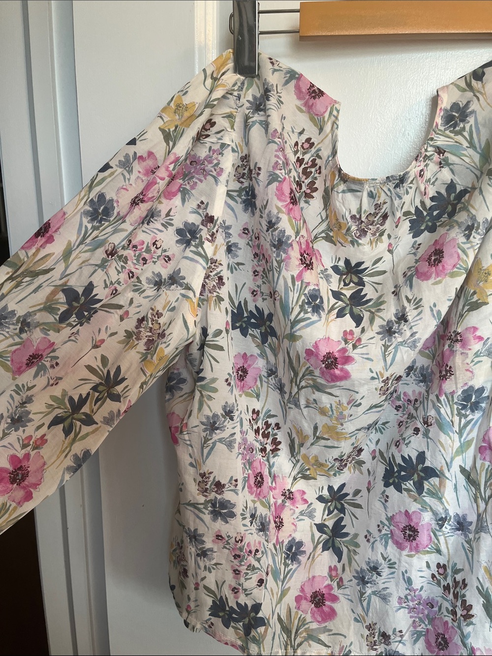 GAP Rayon/Viscose/Cotton Floral Ruffle Button-Front Blouse - Picture 3 of 5